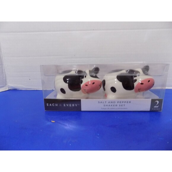 NEW Ceramic Cows Salt & Pepper Shakers Farmhouse - Picture 4 of 4